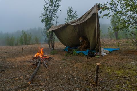 Утро туманное, утро седое. Внеплановая ночёвка. Руч. Хорогочи II, Амурская обл.